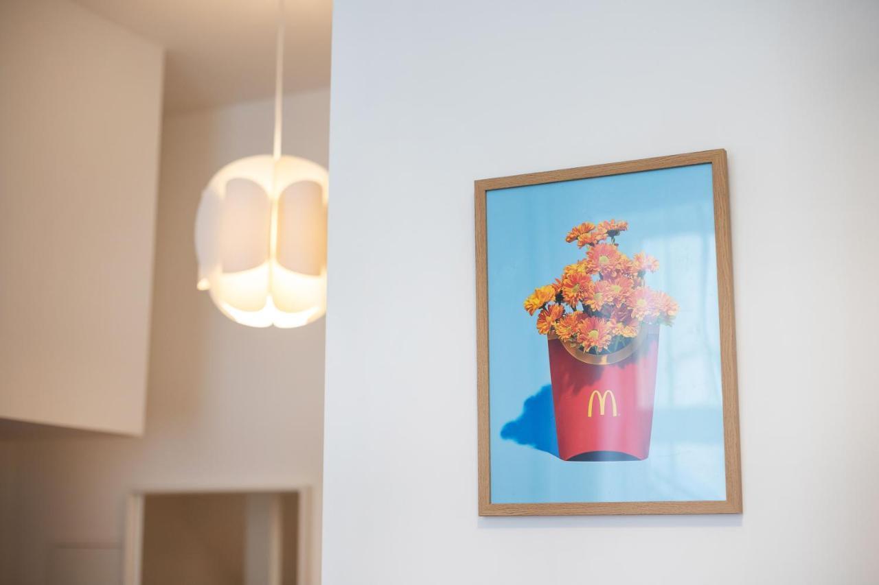 #stayhere - Modern &